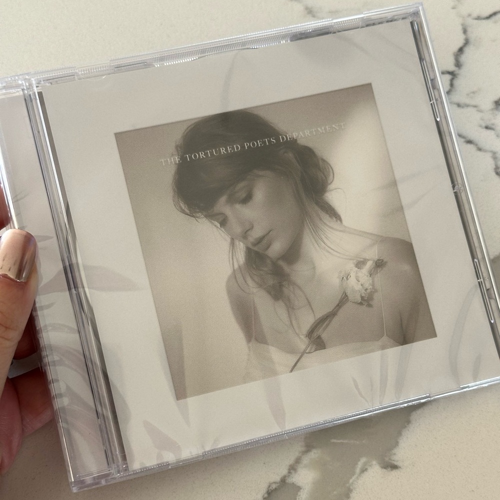 NEW SEALED Taylor Swift TTPD CD + Bonus But Daddy I Love Him (Acoustic Version)